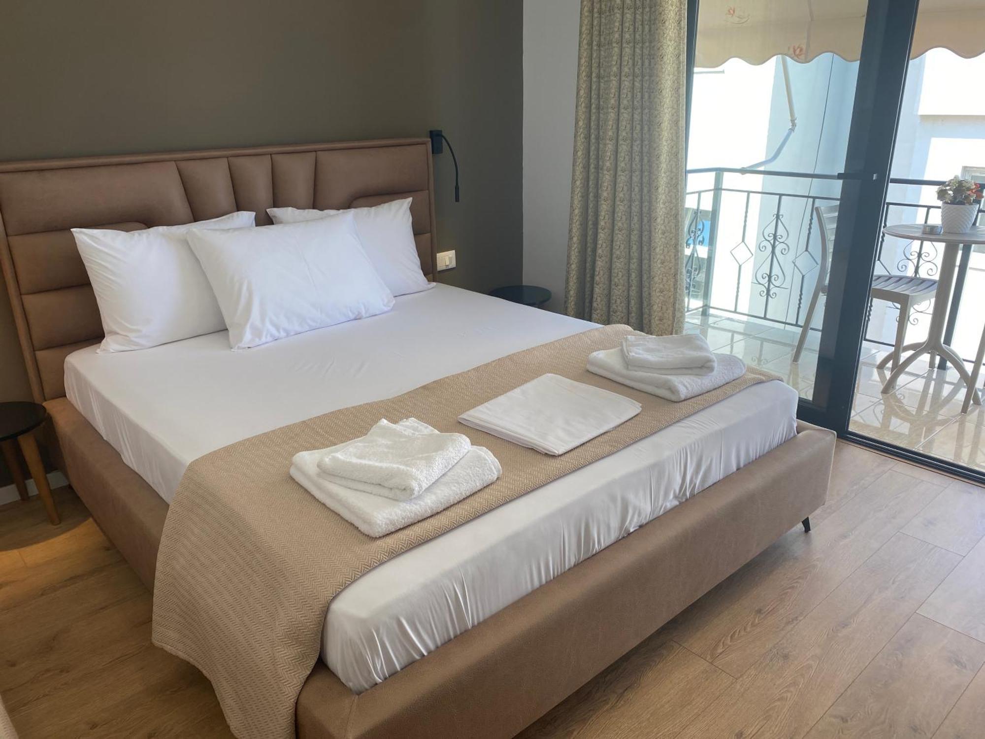 Augusto Rooms Sarandë Exterior foto